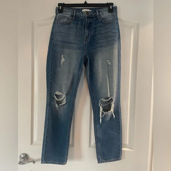 NWOT BOHME MOM JEANS IN MEDIUM WASH - Picture 2 of 4